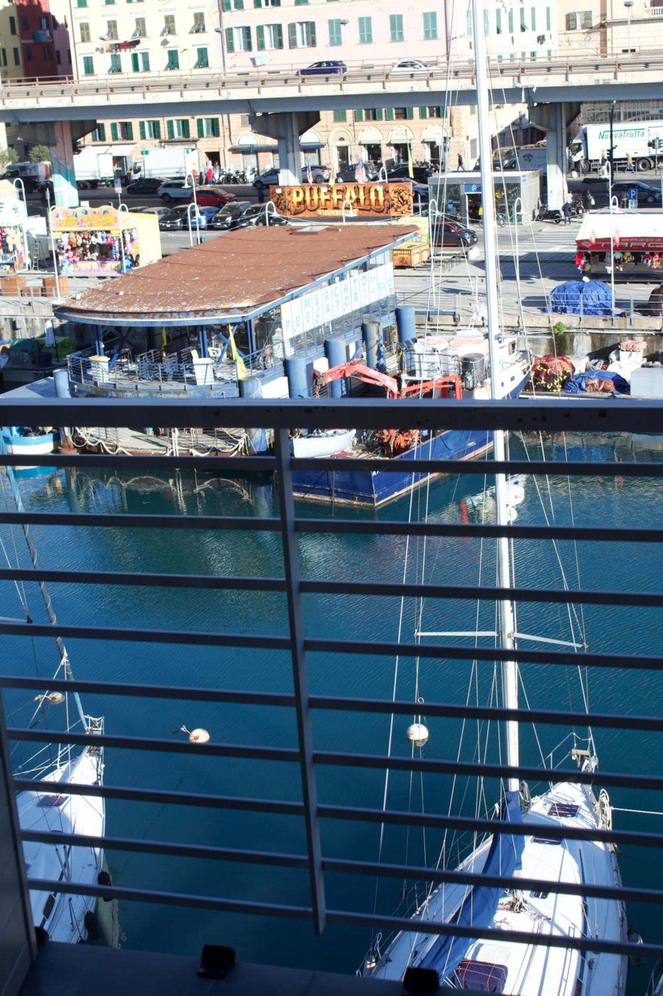 Apartment H2ome - Il Cembalo Vista Baia E Citta, Balcone O Terrazzo, Parcheggio Su Richiesta Genua